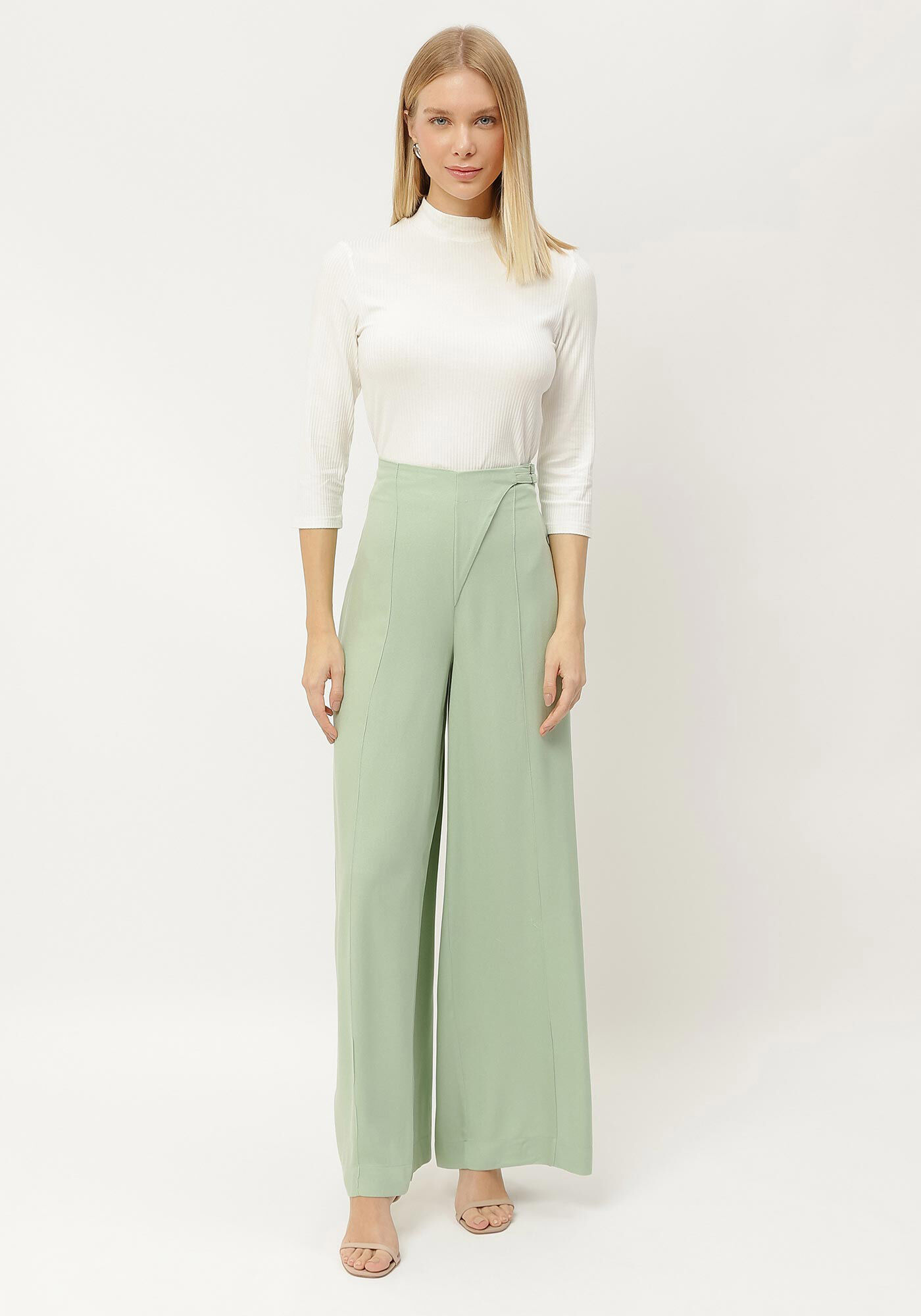 Blusa Manga 3/4 Cropped Canelada com Gola Alta, , large.