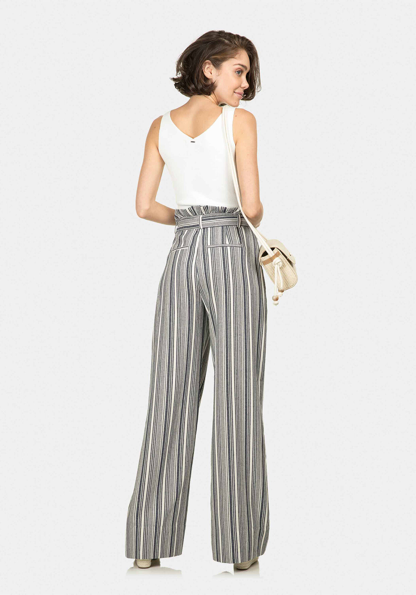 Calça pantalona listrada preta e branca on sale