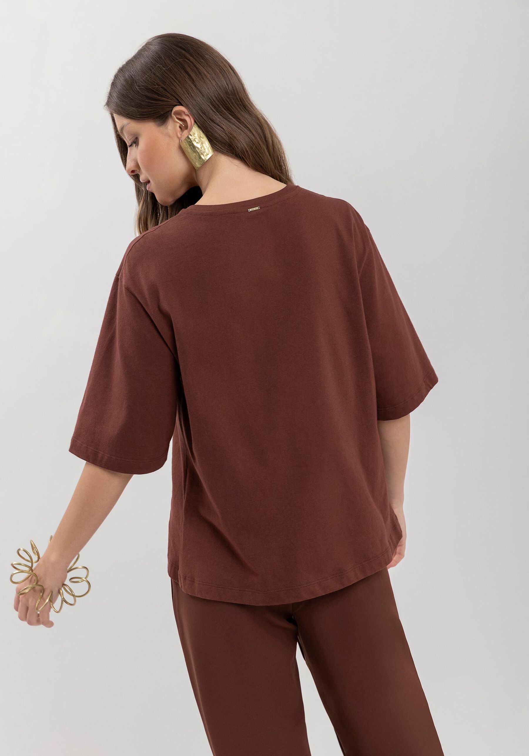 Blusa Em Algodão Com Mangas Médias E Argola Frontal, . Blusa Em Algodão Com Mangas Médias E Argola Frontal, , large.