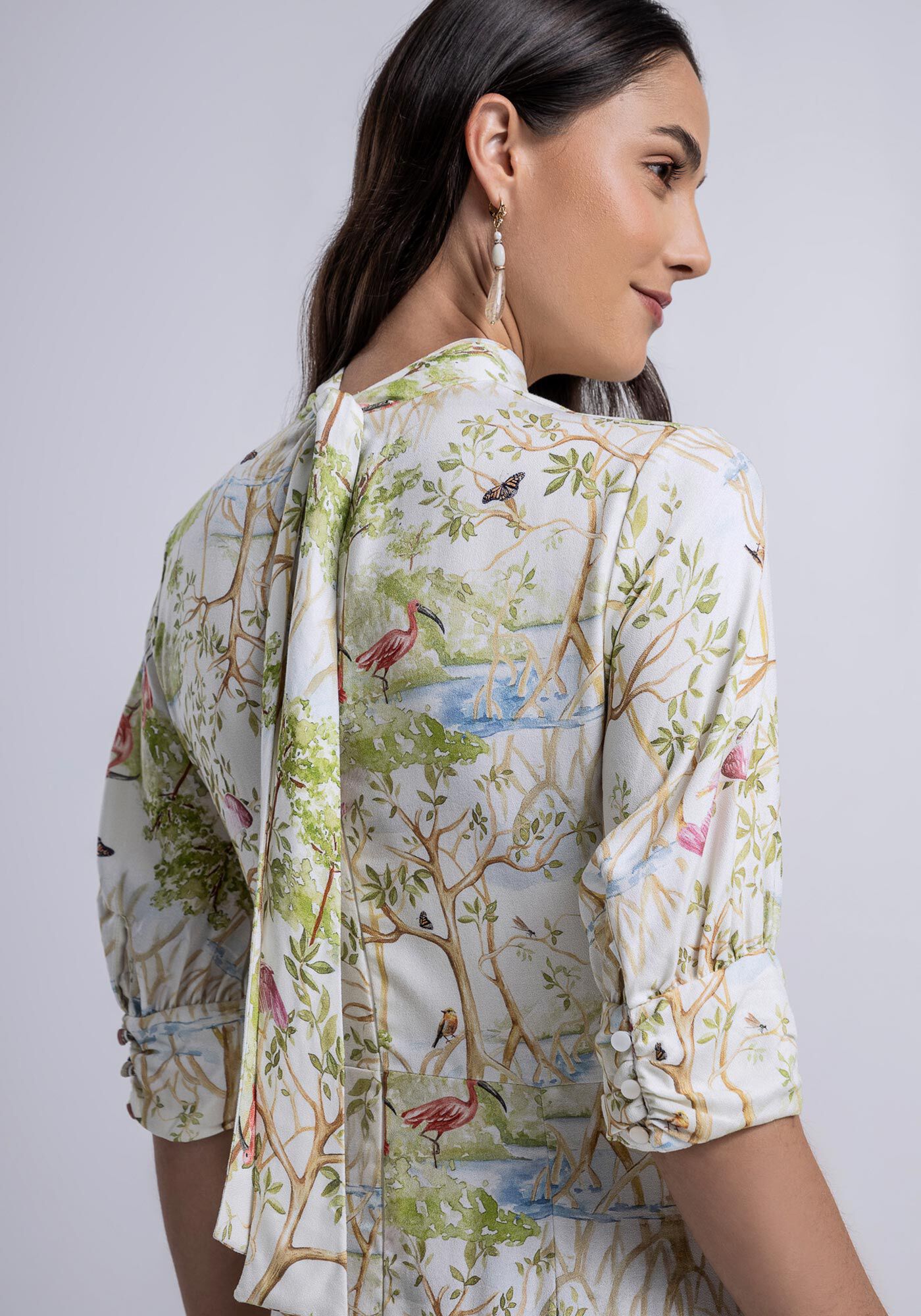 Vestido Midi Gola Alta Franzido e Fenda, MANGUEZAL, large.