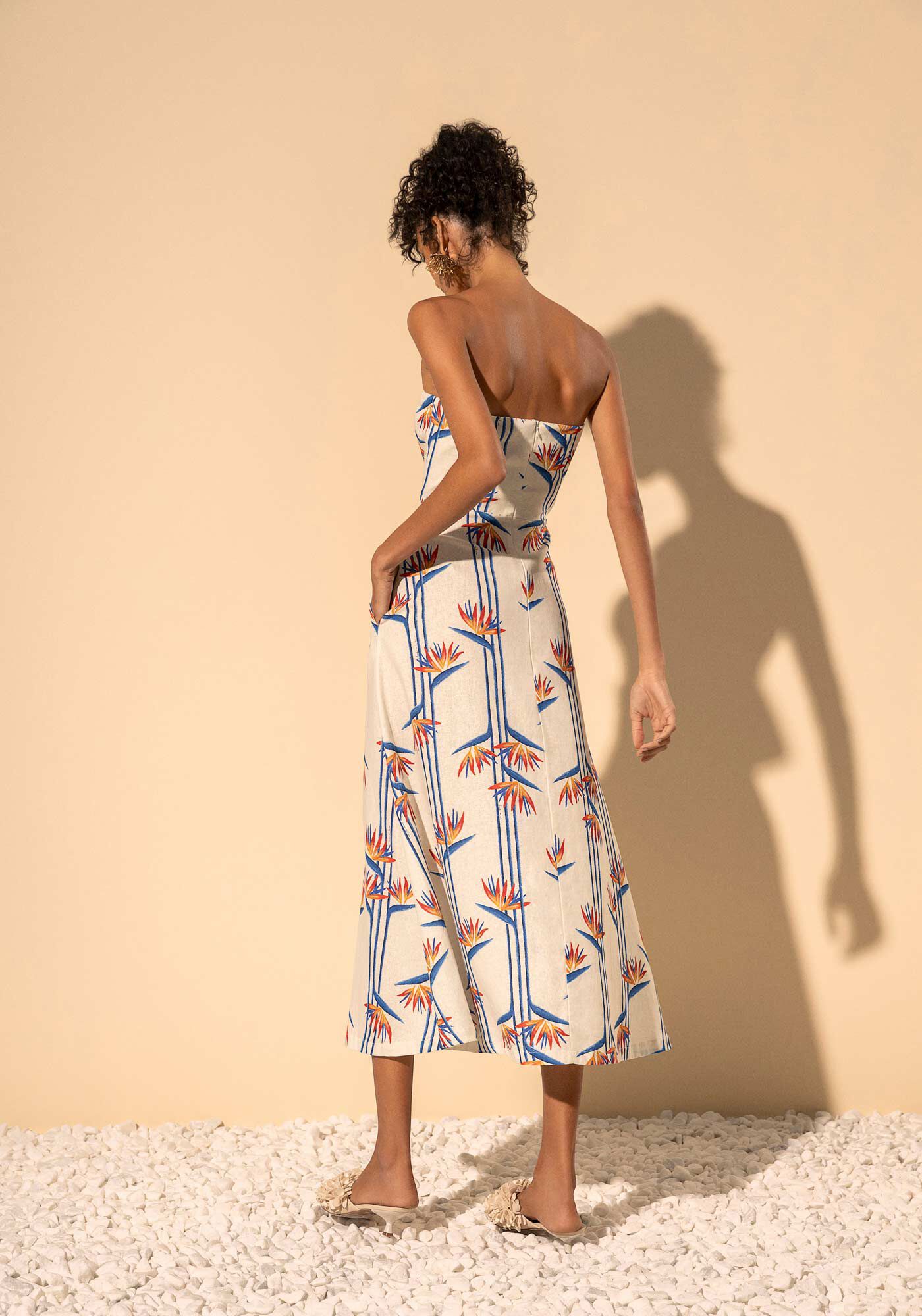 Vestido Ch&aacute; Estampado Sem Mangas Com Bolsos Laterais, STRELIZIA MAXI BEGE, large.