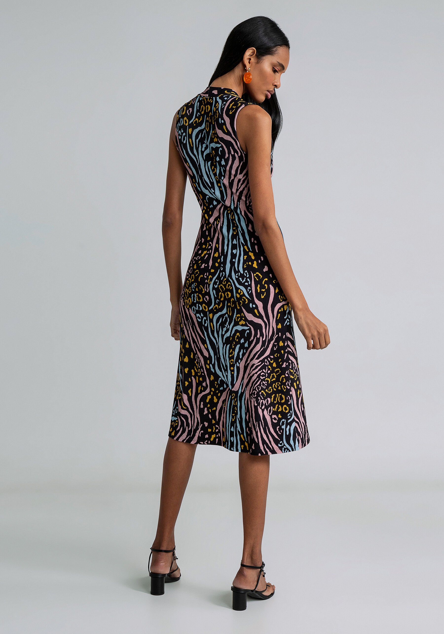 Vestido Evasê Midi Estampado, ANIMAL. Vestido Evasê Midi Estampado, ANIMAL, large.