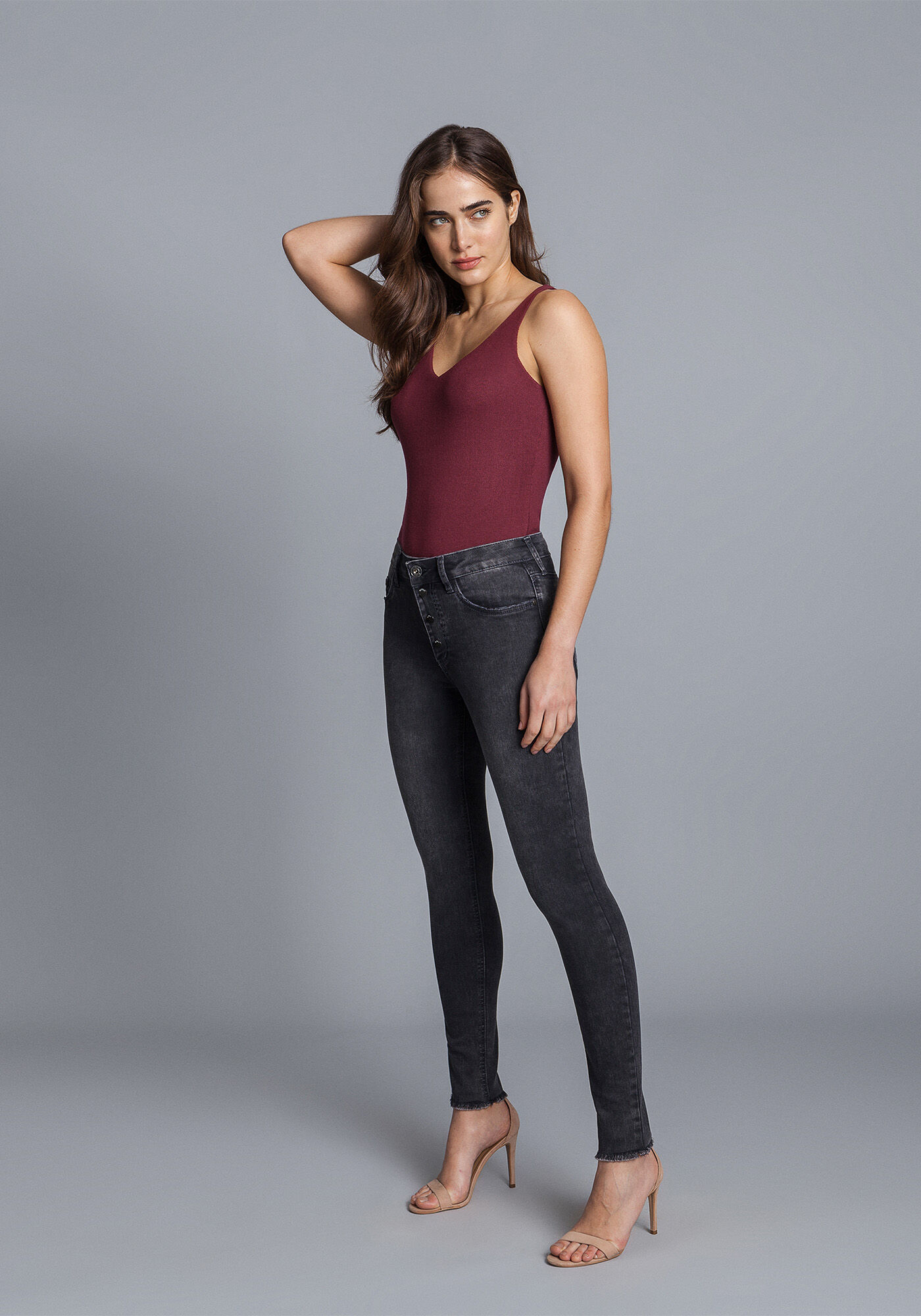 Calça jeans e cropped preto sales