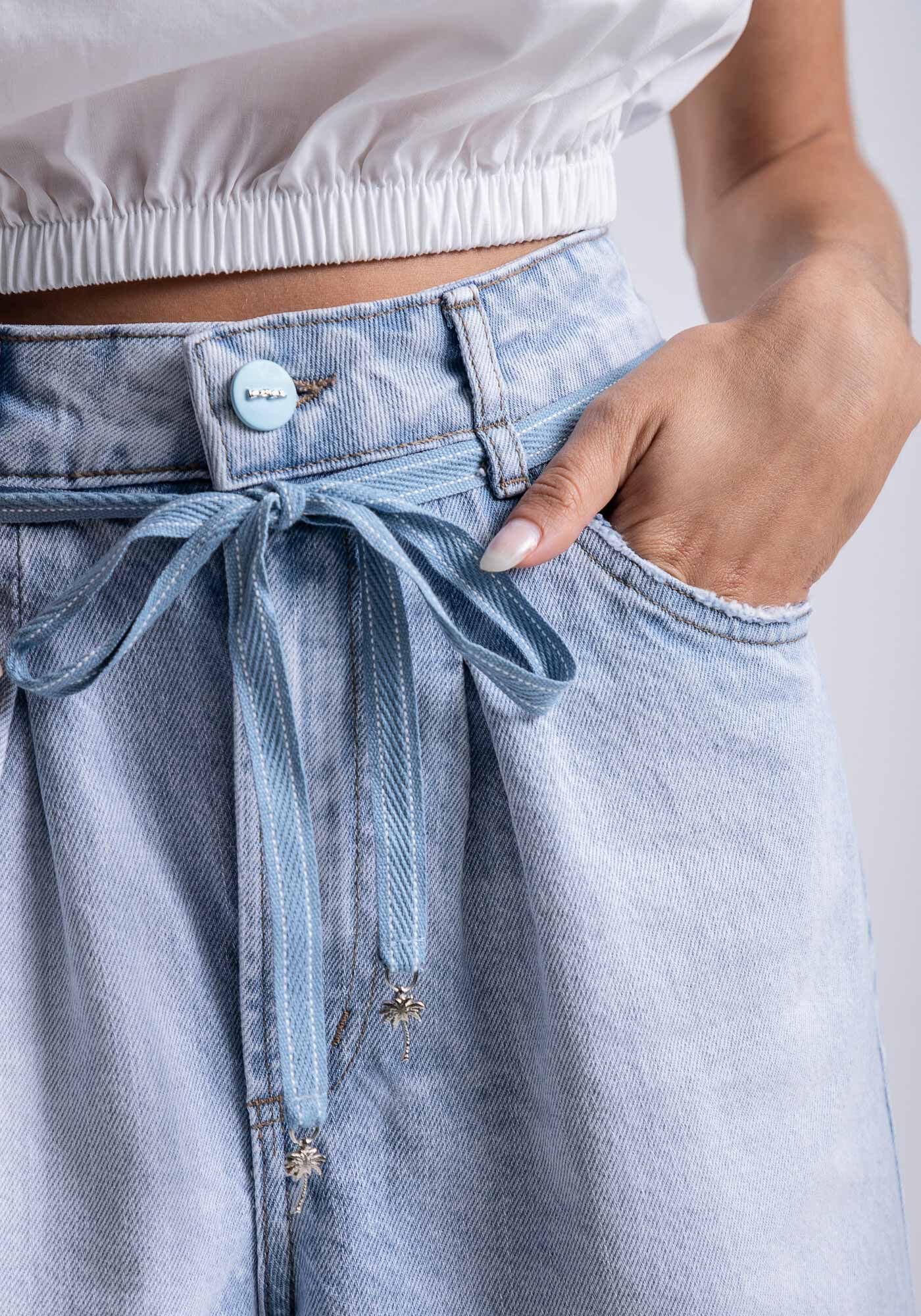 Calça jeans cheap com cadarço
