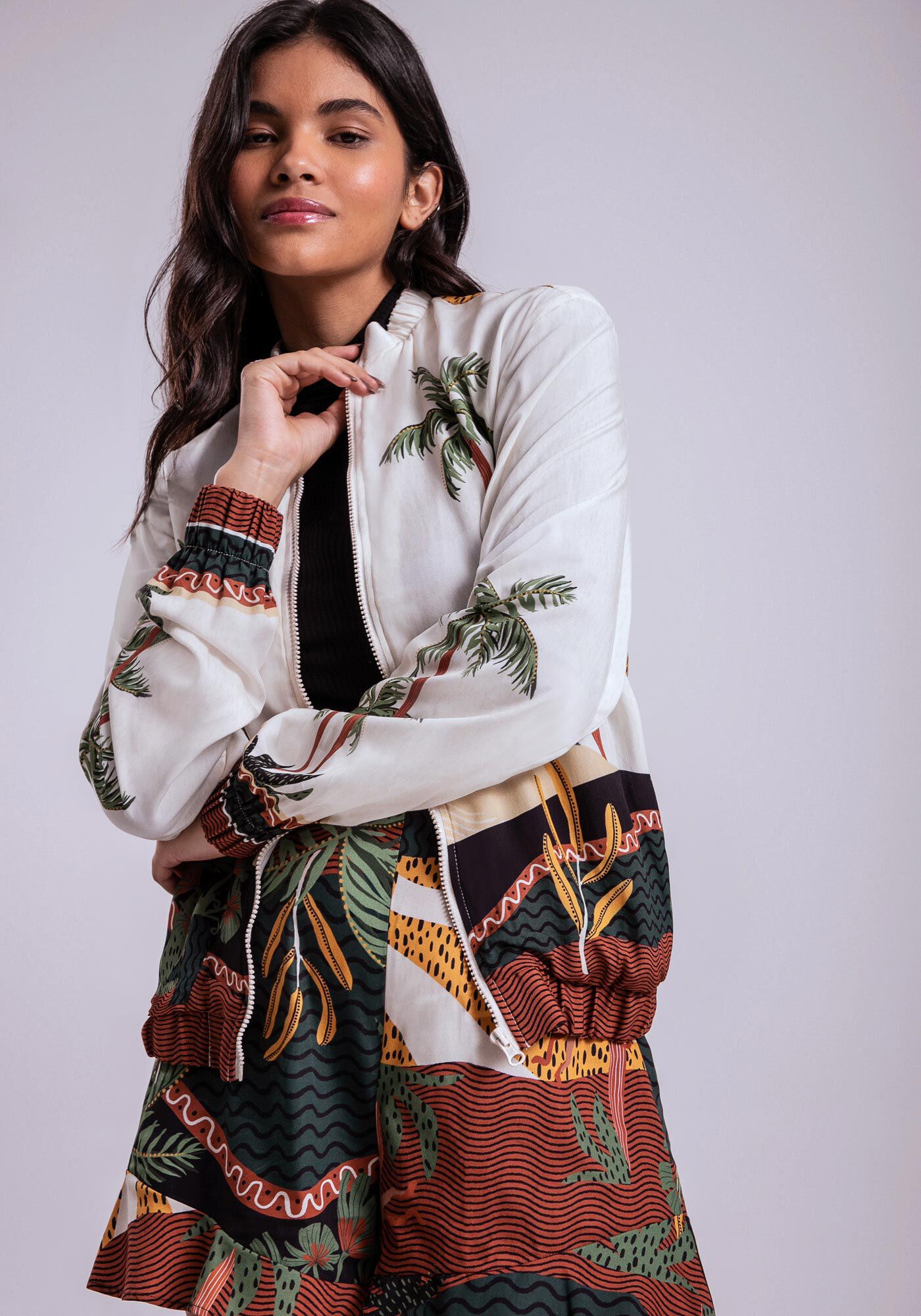 Shorts Estampado em Tecido com Babados, TRILHA, large.