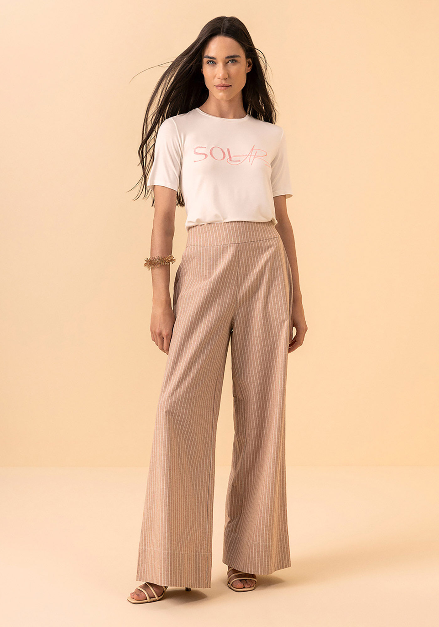 Cal&ccedil;a Reta Listrada Com Cintura Alta E Bolsos Em Algod&atilde;o, BEGE ZEFIRO, large.