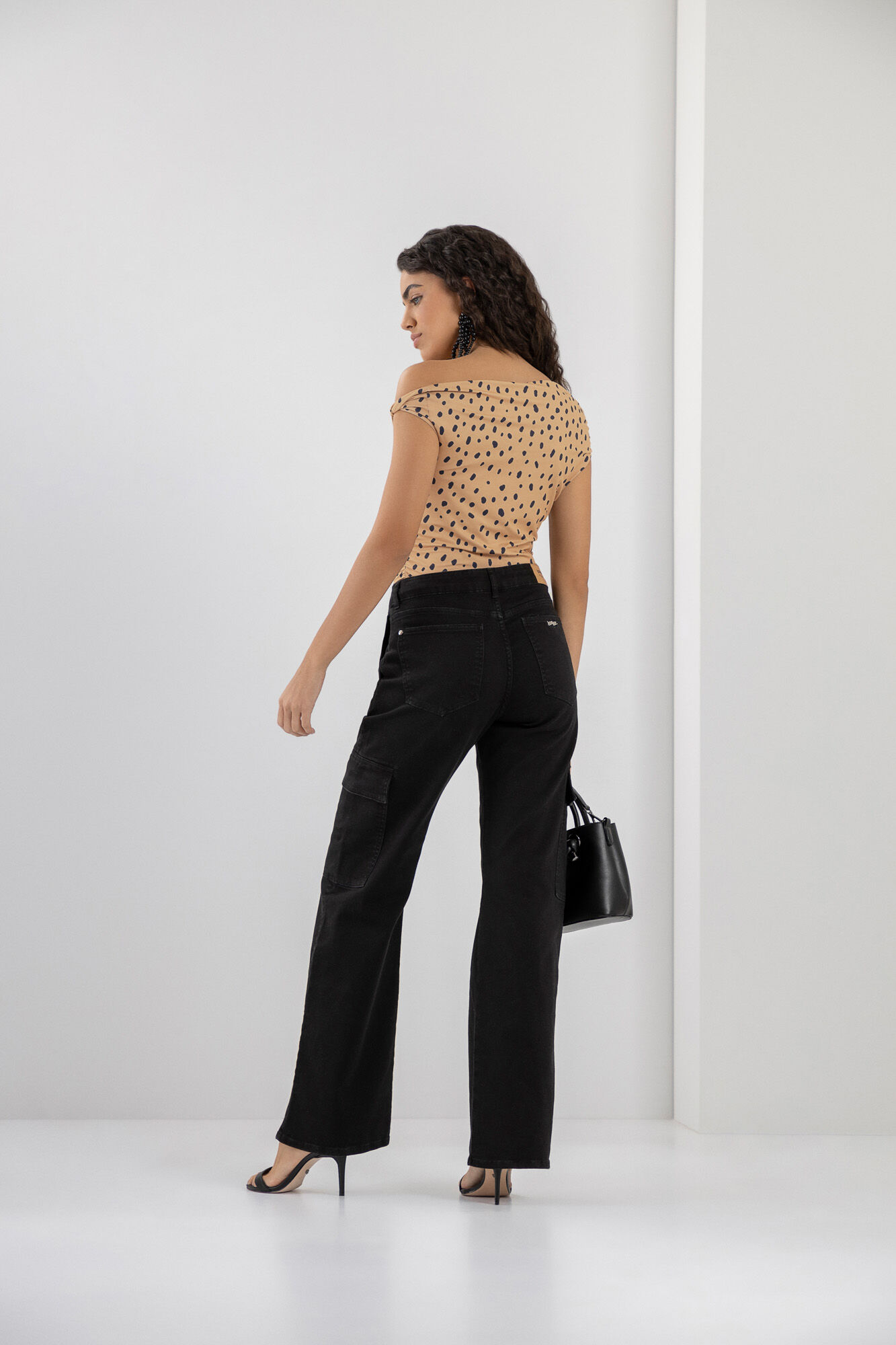 Blusa Estampada Ombro S&oacute; com Franzido, , large.