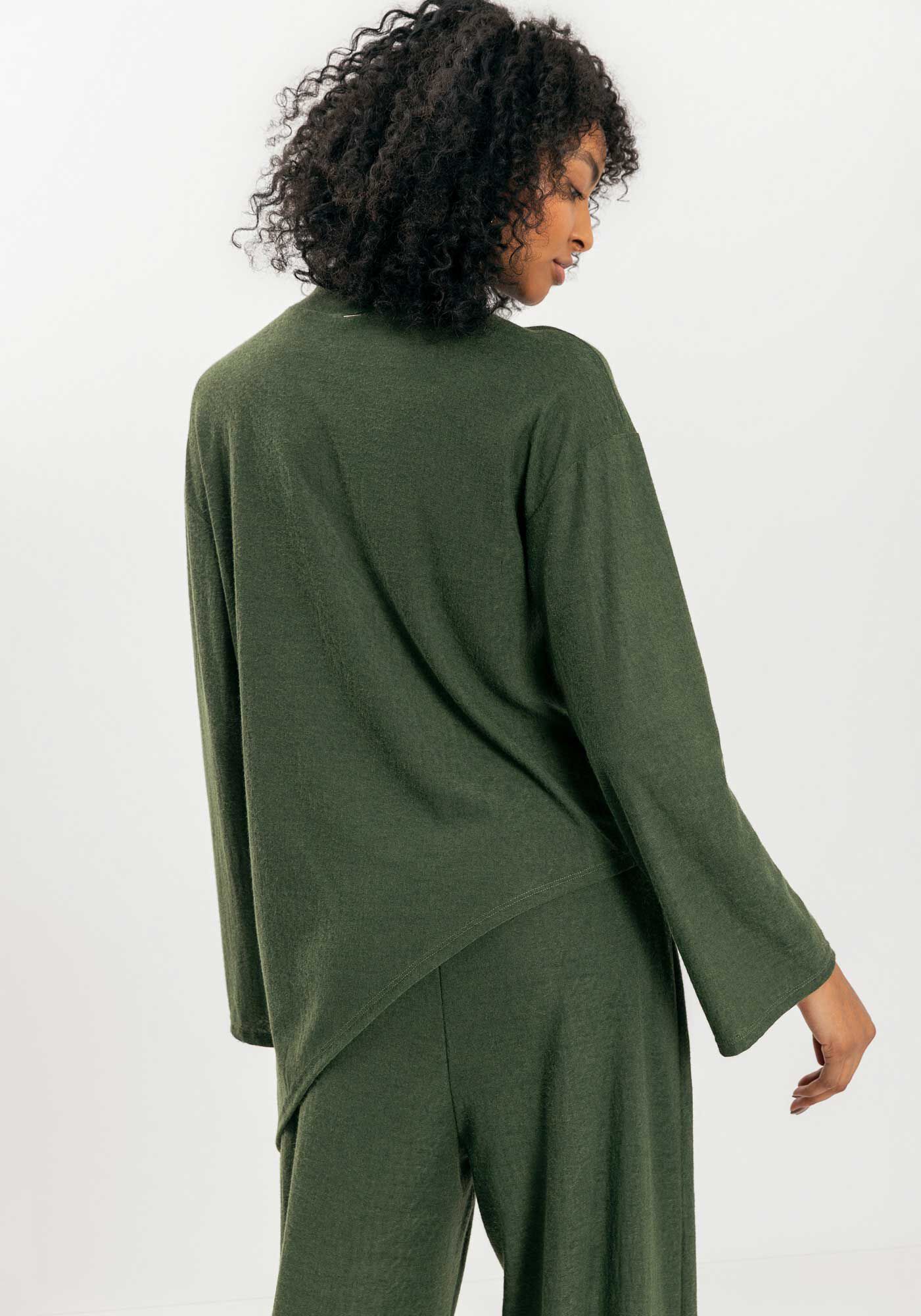 Blusa Assim&eacute;trica De Mangas Longas Em Malha R&uacute;stica, , large.