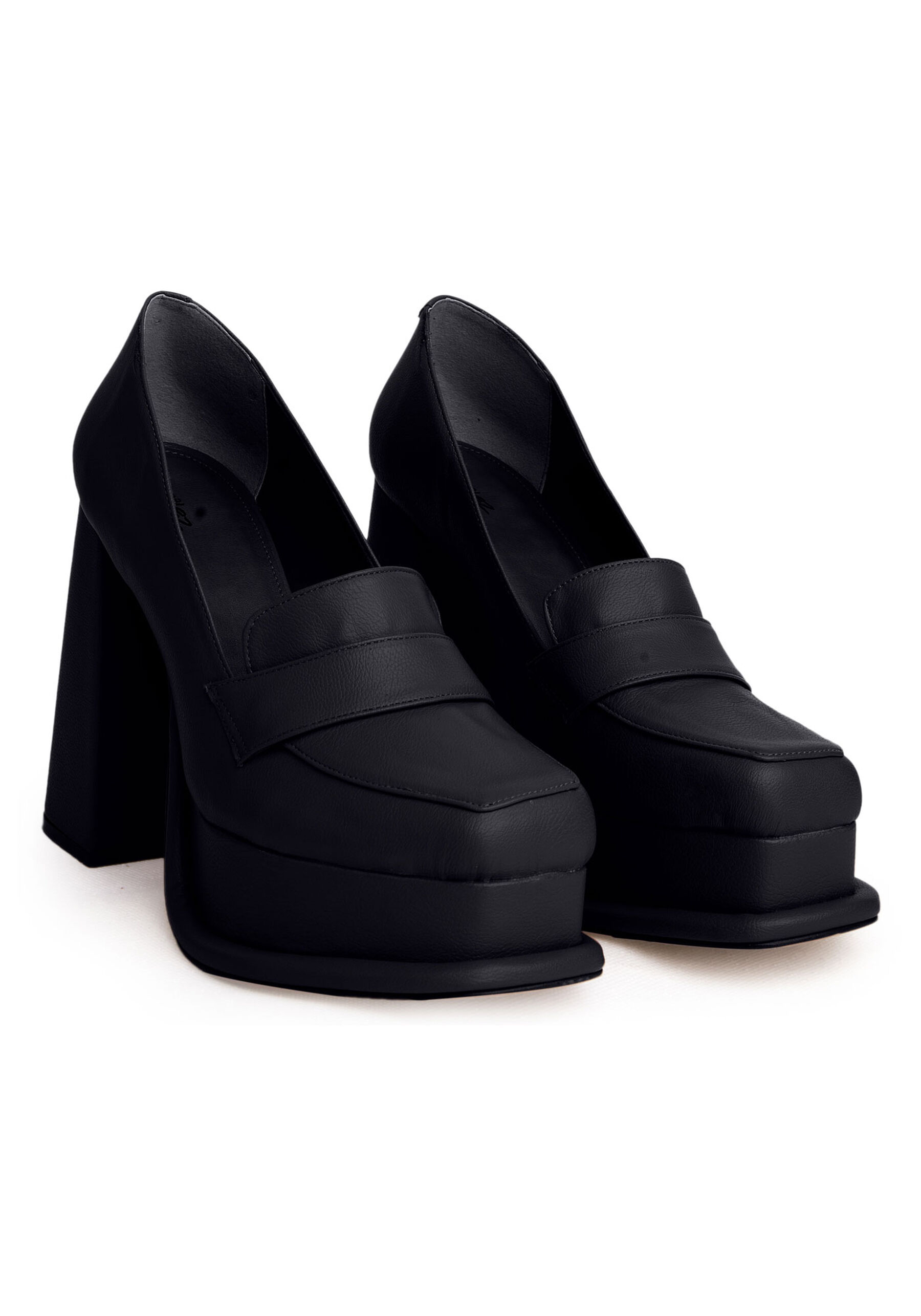 Mocassim com Salto Alto Flare, PRETO REATIVO. Mocassim com Salto Alto Flare, PRETO REATIVO, large.
