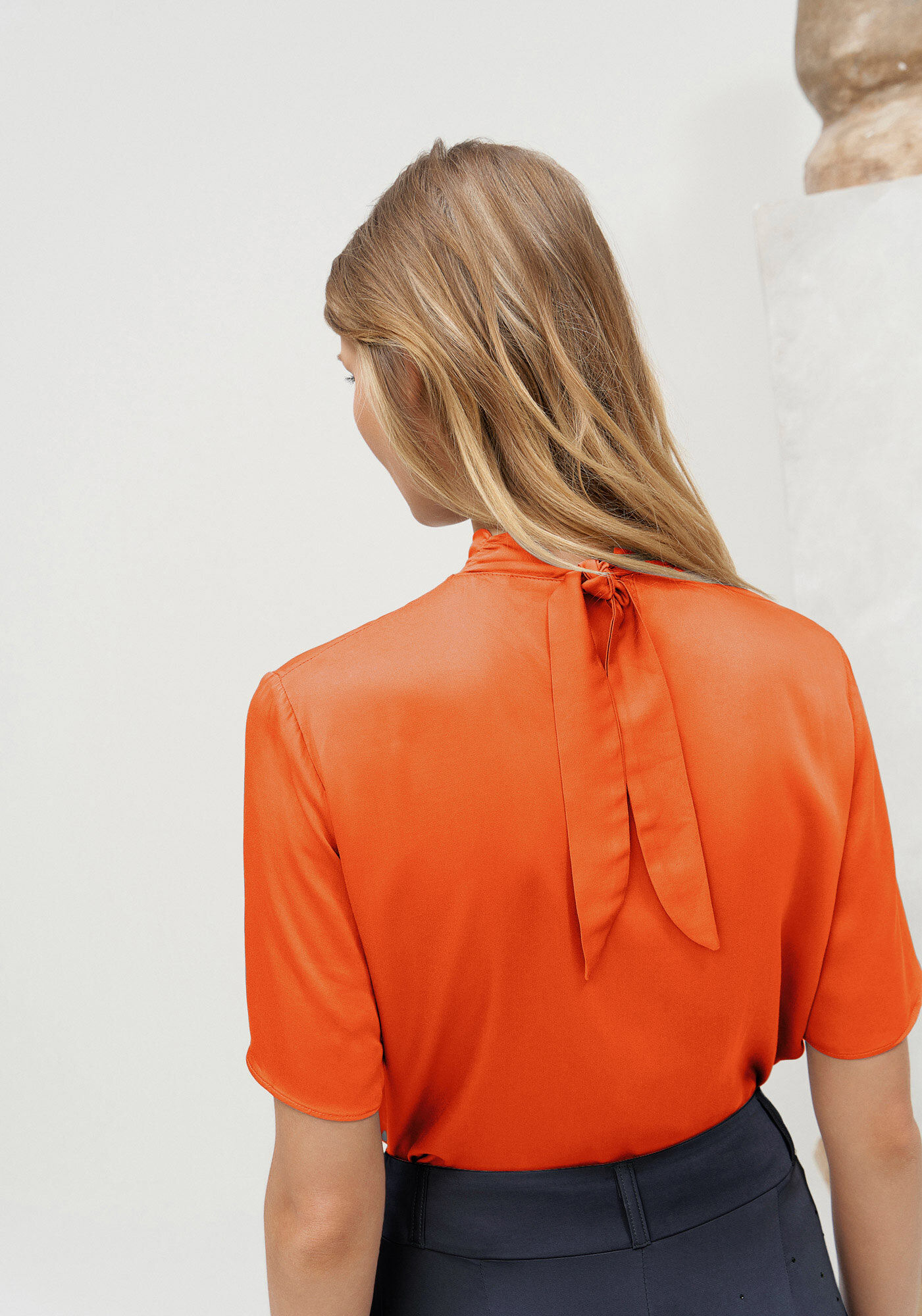 Blusa Manga Curta com Amarra&ccedil;&atilde;o Gola Alta, , large.