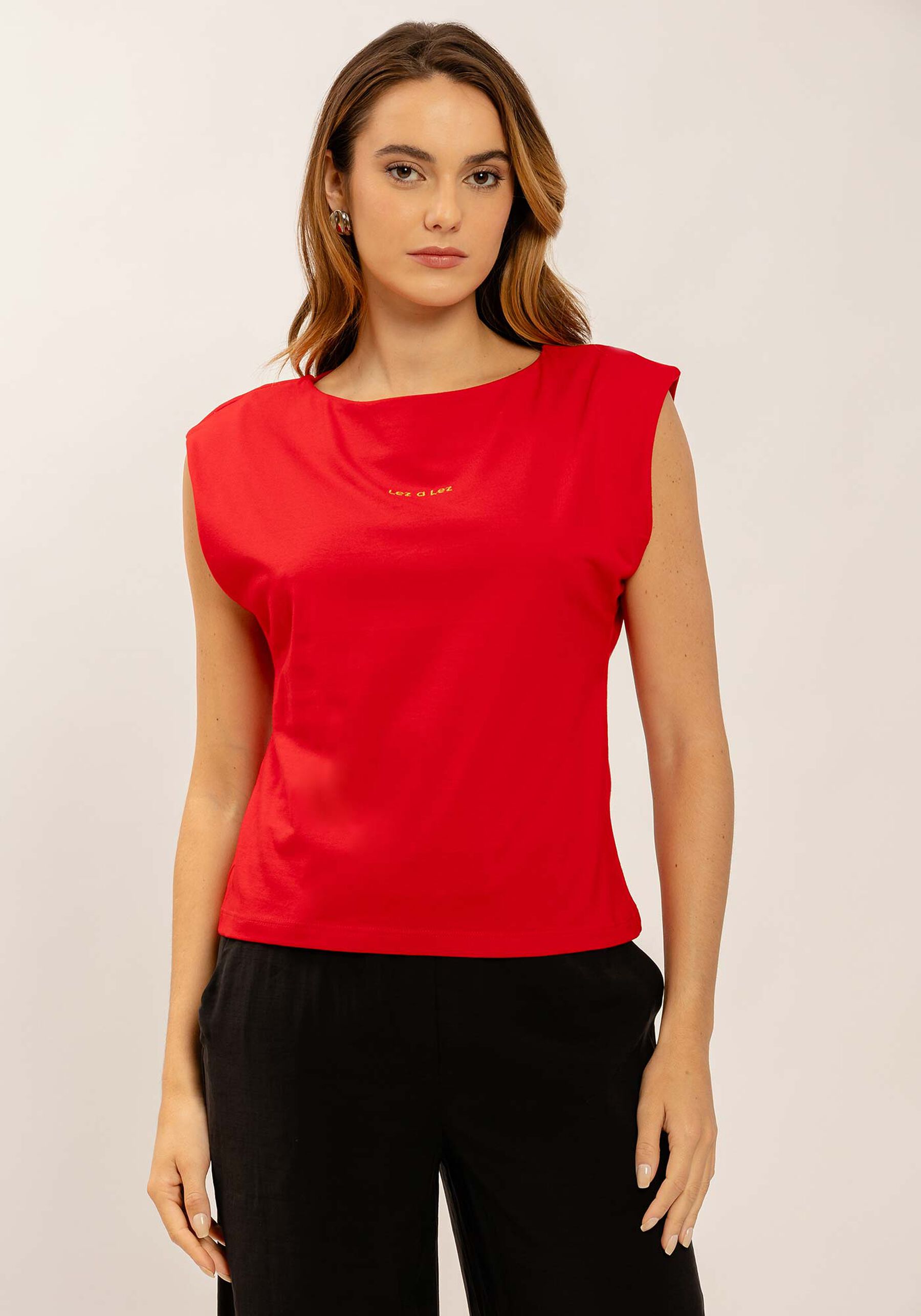 T-shirt Muscle Tee em Malha com Bordado Lurex, . T-shirt Muscle Tee em Malha com Bordado Lurex, , large.