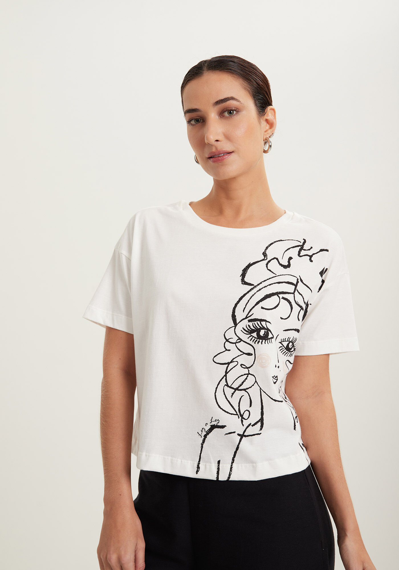 Blusa Com Mangas Curtas E Estampa Local Em Malha Prime, , large.