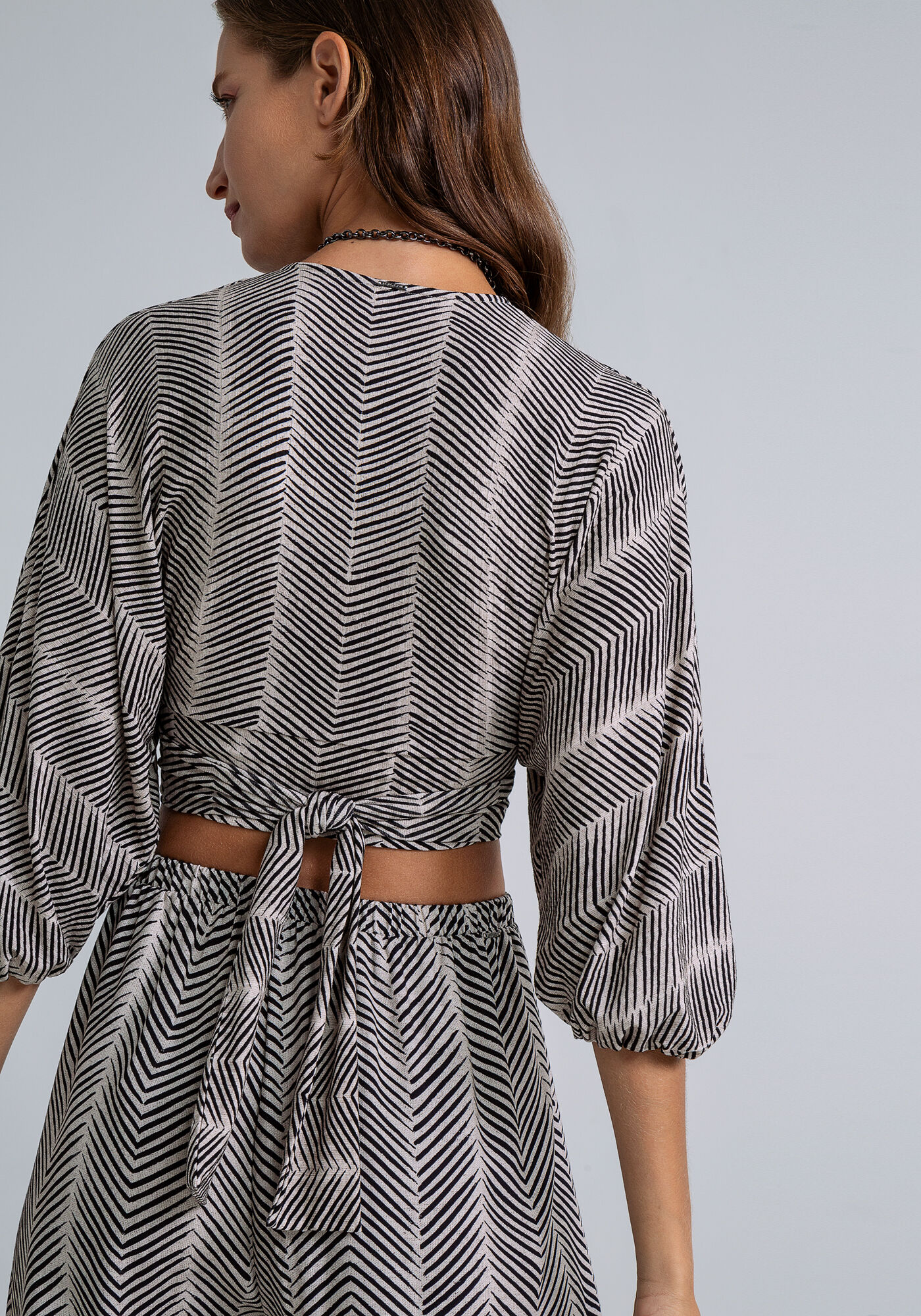 Blusa Cropped Manga 3/4 Transpassada, , large.