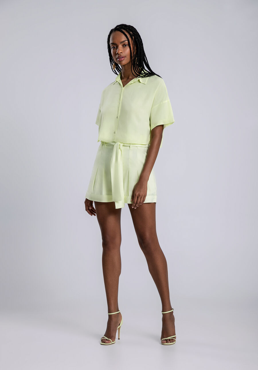 Shorts Cintura Alta Tecido Velurd com Cinto, VERDE VULCANO. Shorts Cintura Alta Tecido Velurd com Cinto, VERDE VULCANO, large.