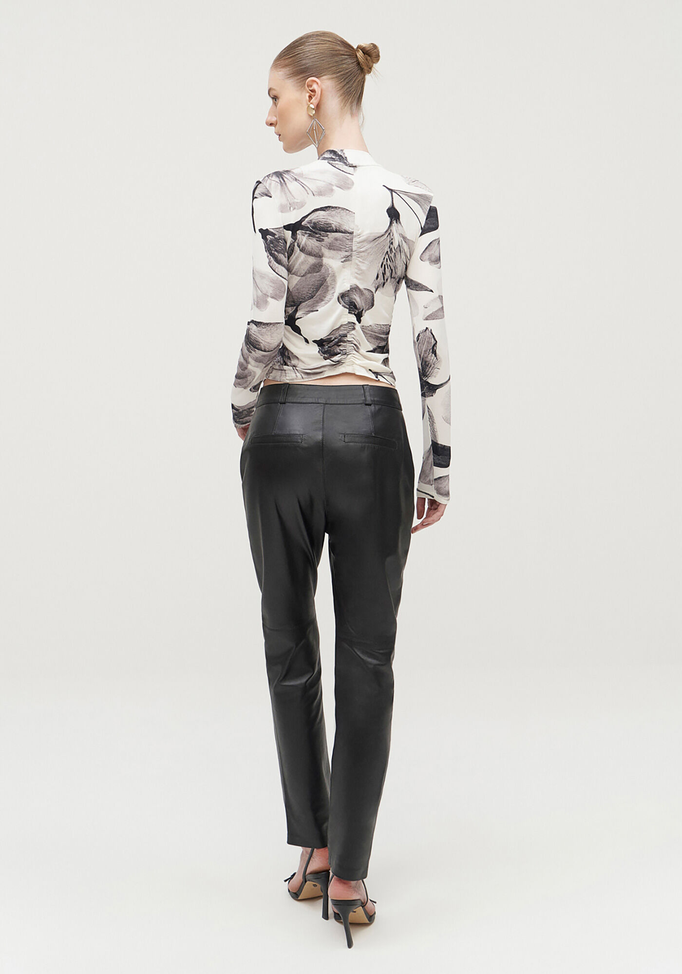 Blusa Manga Longa Estampada com Franzido, , large.