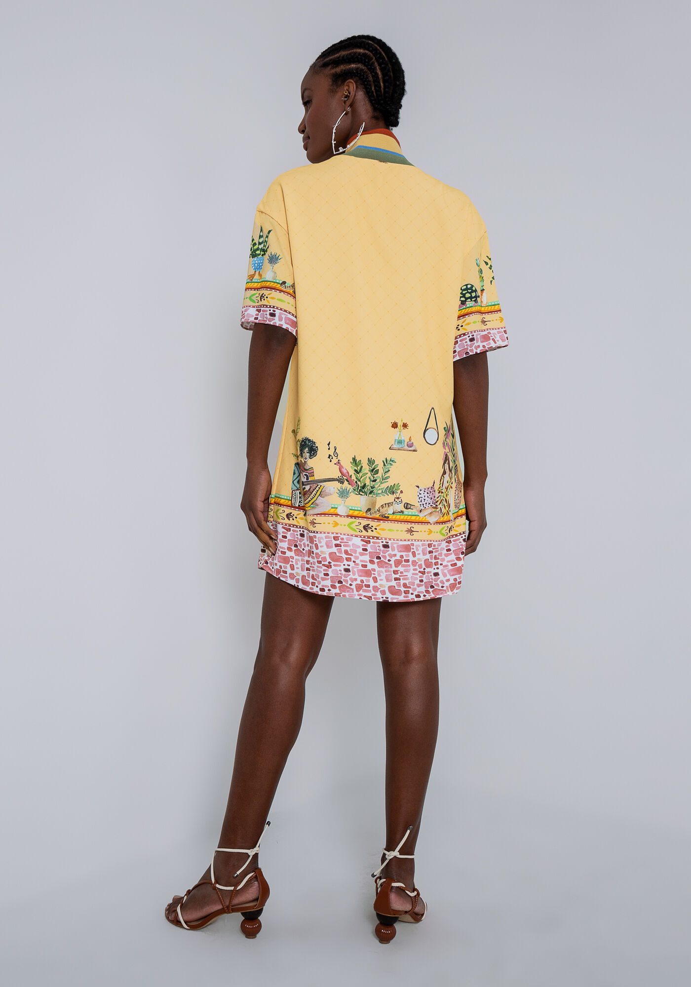 Vestido Tecido Poly com Gola Alta e Retil&iacute;nea, , large.