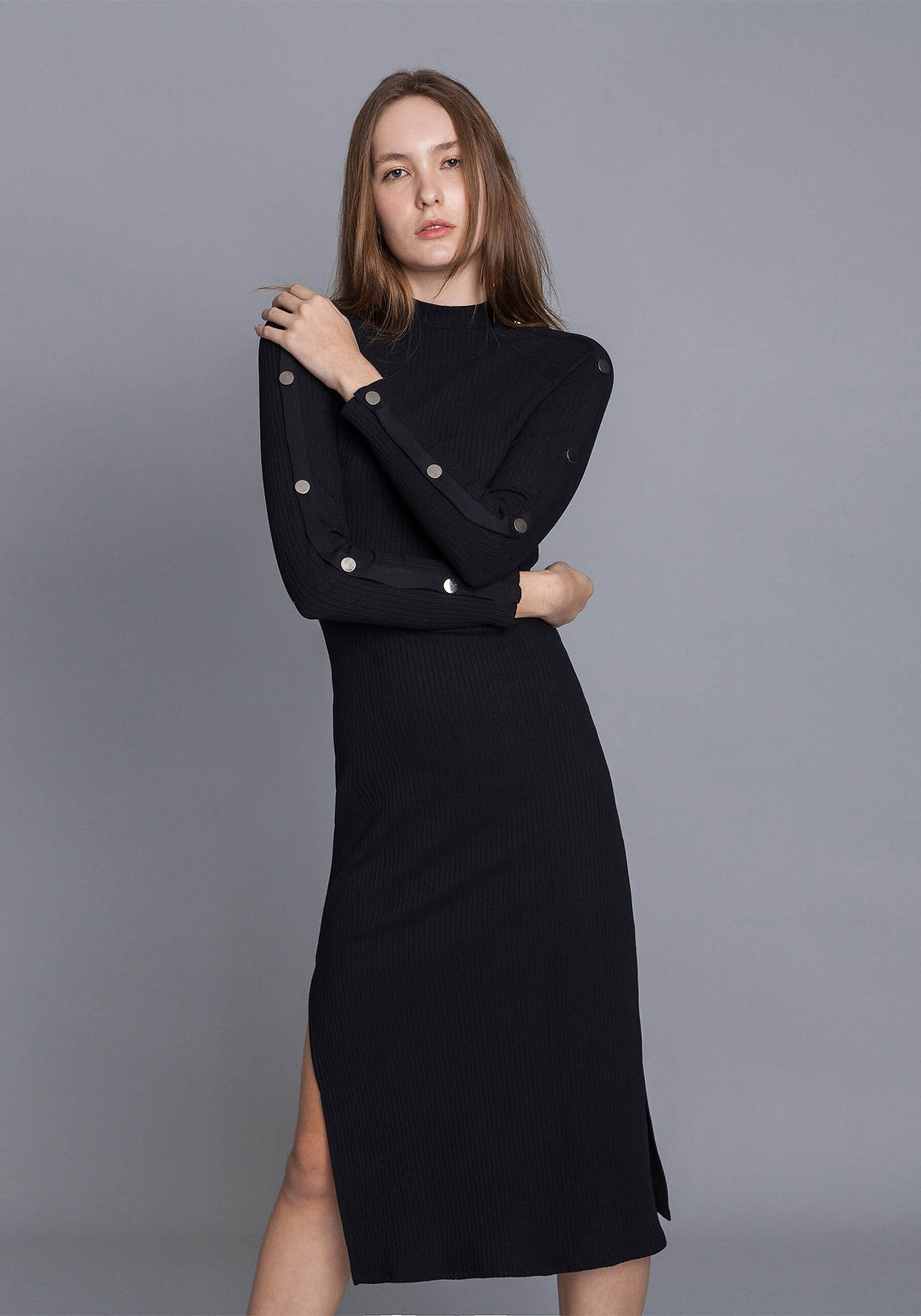 Vestido Manga Longa Mídi Rebites Vermelho Bulgaria, . Vestido Manga Longa Mídi Rebites Vermelho Bulgaria, , large.