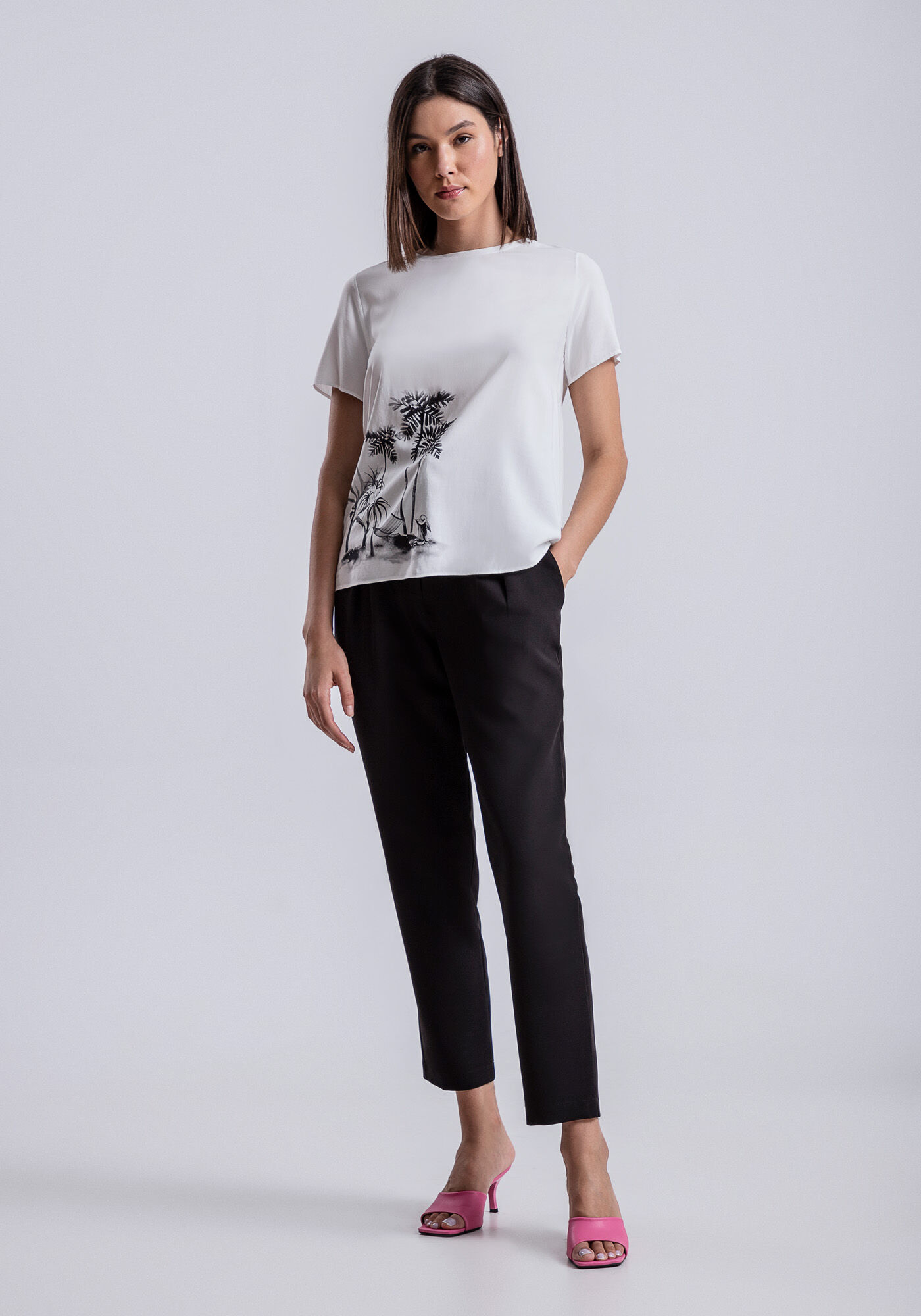 Blusa Manga Curta em Viscose Estampada, , large.