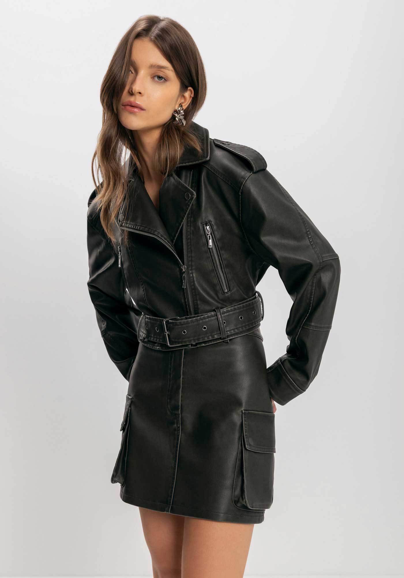 Jaqueta Com Zíper E Cinto Afivelado Na Barra Em PU Lavado | Lez a Lez