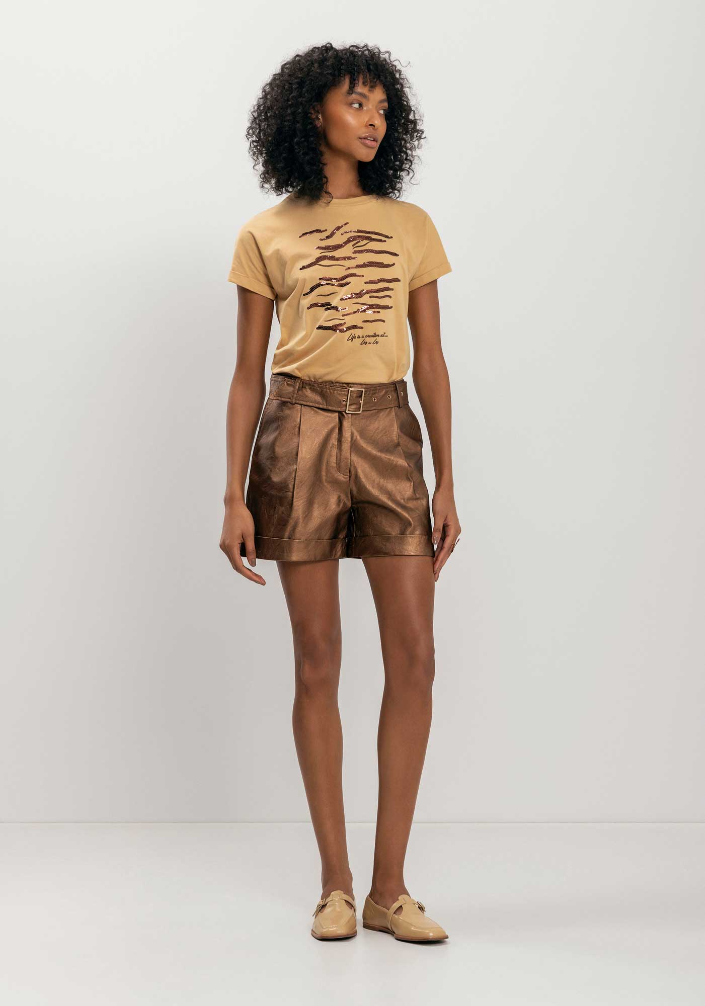 Shorts De Cintura Média Com Cinto Em PU Metalizado | Lez a Lez Shorts De Cintura Média Com Cinto Em PU Metalizado | Lez a Lez